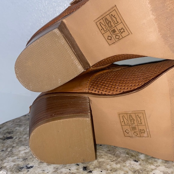 Journee Signature Women’s Shaw Leather Buckle Accent Bootie-Cognac-Size 6 - Picture 15 of 16